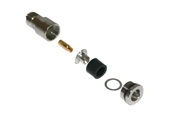 Utilisations : stations de base, amplificateurs, TOS-mètres, cordons de brassage et installations professionnelles