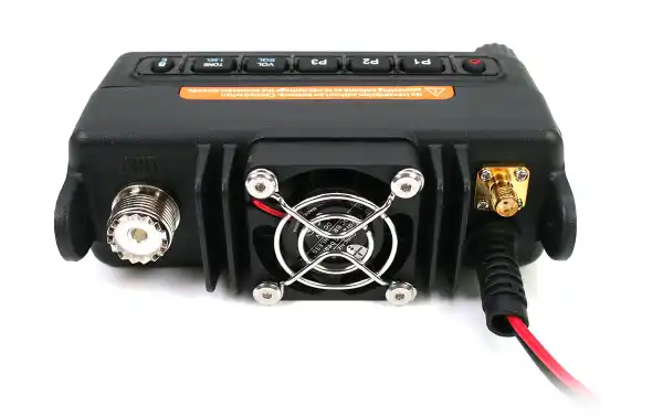 Emisora vista de atras conector antena PL Hembra