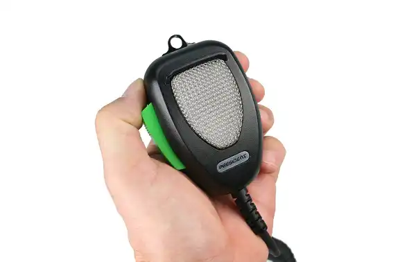 Modo VOX: Si su radio CB está equipada con la función de activación por voz (VOX), el micrófono DIGIMIKE también funcionará de manera óptima en este modo.