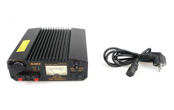 ALINCO DM-330MW-II Switching Display Power Supply 220 volt AC/13.8DC (adjustable 9-15 v), 30 Amp.