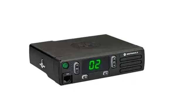 DM1400UHFA MOTOROLA Analogique évolutif en canaux numériques UHF 403-470 Mhz.16.