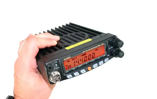 ALINCO DR-138H Equipo movil Amateur VHF- 144-146 Mhz. 60 watios