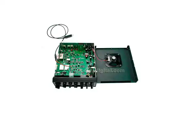 ANYTONE AT-5555 HF RADIO 28-29 MHz. POWER: 12 WATT. AM / FM. SSB Sidebands: 21 WATTS.