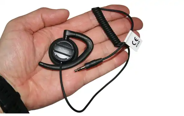 Fones de ouvido HYTERA EH-02 com alto-falante grande. Conector de 3,5 mm.