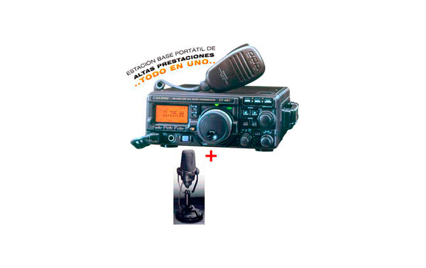 Yaesu FT-897 + MD200 Microfone
