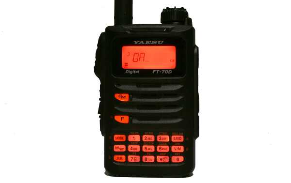 YAESU FT-70DE analog and digital Dual Band 5W Handheld Transceiver