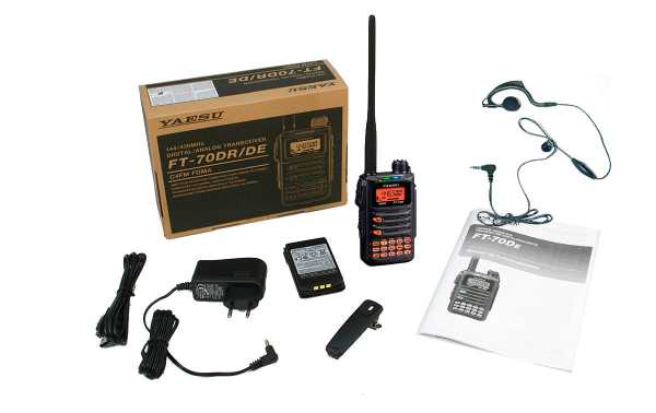 Yaesu FT-70DR/DE Talkie-walkie double bande analogique et numérique 144/430 Mhz