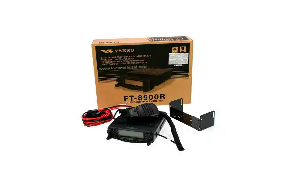 YAESU FT 8900 E EMISORA MULTIBANDA 29/ 50/ 144/ 430 mhz