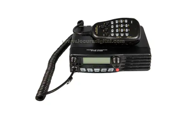 FTM 3100E YAESU Equipo movil Amateur VHF- 144-146 Mhz. 65 watios
