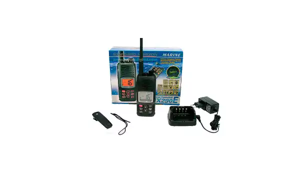 HX290E Standard Horizon. Submersible and floating nautical walkie talkie.
