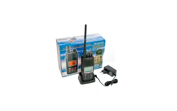 HX290E Standard Horizon. Submersible and floating nautical walkie talkie.