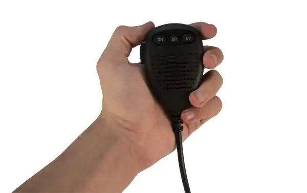 KPO K-500 Emisora CB 40 canales AM/FM . La nueva K-PO K-500 dispone de los elementos imprescindibles para una buena comunicación: unos prácticos controles del volumen y del silenciador que ayudan a obtener una recepción óptima.