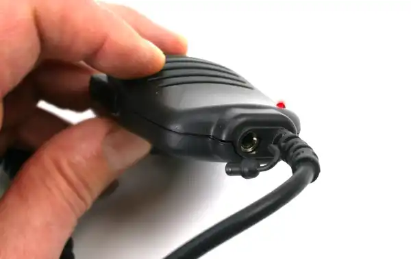 KEP-115-M2 salida exterior para auricular 3,5 mm