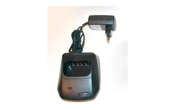 CARWOUXUN. CARGADOR INTELIGENTE PARA BATERIA DE LITIO WOUXUN KG-639,KG-659,KG-669,KG-679,KG-689, KG 699