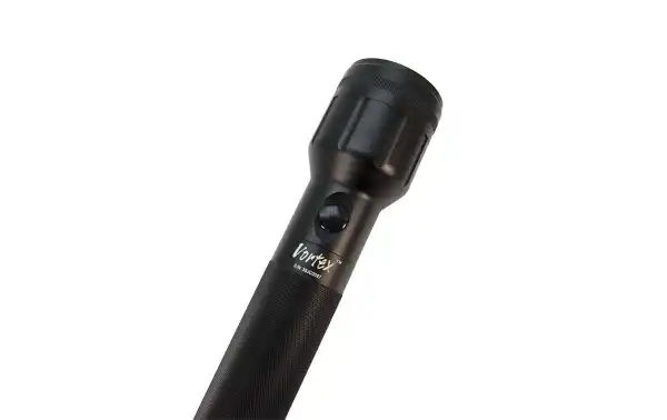 VORTEX DR6 Lampe de poche rechargeable professionnelle lumière trois positions.