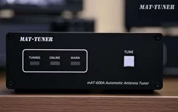 Acoplador automático hasta 600 W 1,8 a 54 MHz