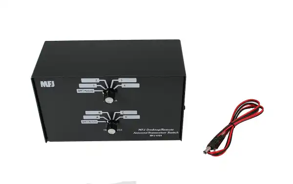 MFJ-4724 Conmutador de antena para 4 antenas y 4 transceptores