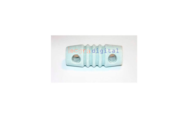 MFJ16C01 AISLADOR DE PORCELANA  PARA CABLES DIPOLO.