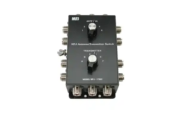 Switch MFJ-1700C para 6 antenas e 6 transceptores