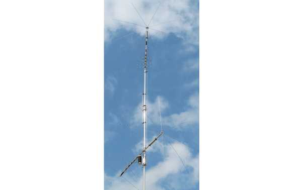 MFJ1799 MFJ Vertical Antenna 10 band 2,6,10,12,15,17,20,30,40,80 meters