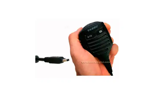 MH85A11U Microfone para câmera Yaesu FT-1D.