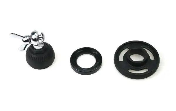 Conversión de Conector: Convierte un conector tipo palomilla (también conocido como conector de abrazadera o conector de tornillo) en un conector PL macho. Esto permite la compatibilidad entre dispositivos con diferentes tipos de conectores.