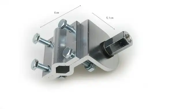 La polyvalence de ce support en fait une solution idéale pour les passionnés de radio amateur, les conducteurs de camping-car, les camionneurs et tous ceux qui recherchent une option fiable pour installer des antennes dans des endroits non conventionnels.
