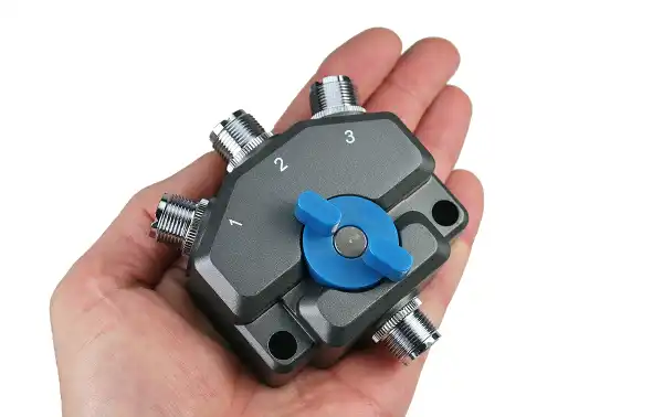 MIRMIDON MIRC03PL Switch 3 positions female PL connectors