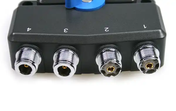 MIRMIDON MIRC04COMBO Conmutador 4 posiciones: 2 conectores PL + 2 conectores N hembra