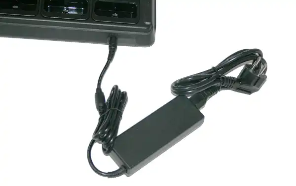 HYTERA MCL45 Cargador multiple 6 baterias PoC P50, P50E, P50PRO y P60