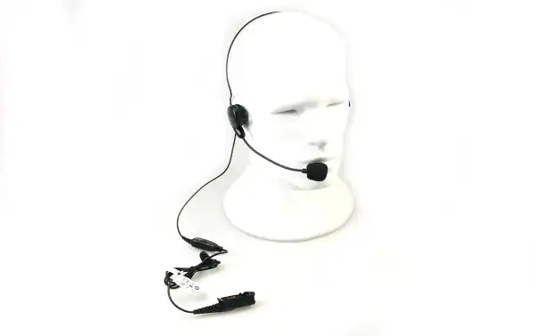MOTOROLA PMLN6761 MAGONE lightweight helmet. Headband type at the nape of the neck: transnuca. Boom type microphone and in-line PTT. Compatible MOTOTRBO XPR 3300e, XPR 3500e.