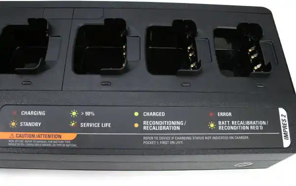 MOTOROLA PMPN4289 Carregador múltiplo para 6 walkies. com tela