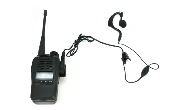 Connection of two pin rings like kenwood are compatible.