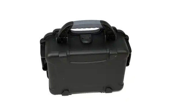 El PRO-W12DX presenta un rango de frecuencia de RF de 0 a 12 GHz con una sensibilidad inigualable, especialmente en frecuencias más altas para la creciente amenaza de los últimos dispositivos de súper alta frecuencia. Con un diseño de hardware completamen