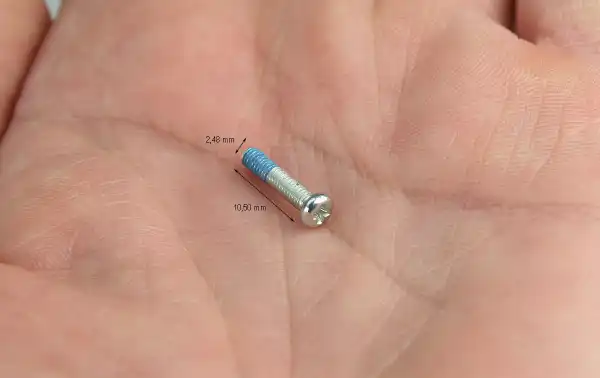 KENWOOD N30-2612-46 Parafusos para chassi de walkie TK-2160, TK-3160