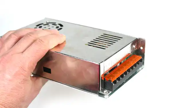 SADELTA SPSI-2021 Industrial switching power supply 12 v, 20 Amp