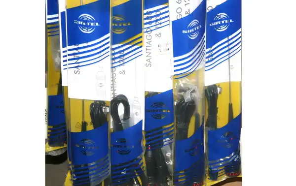 SANTIAGO 1200 Antena CB 27 Mhz completa + base + cabo 4 m L 2 m