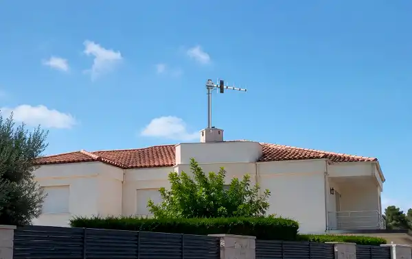 Antena Yagi directiva de 6 elementos