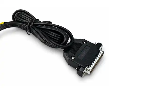 Connecteur mâle TIIC8 D-Sub 25 broches