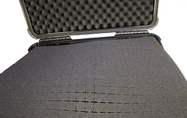 The foam comes pre-cut into small squares to adapt the items to the foam.