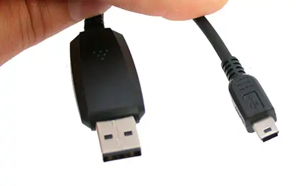 TLUSB106 LUTHOR Cable programación USB, TL45, TLM-808/909, TYT TH8600 y POLMAR DB2