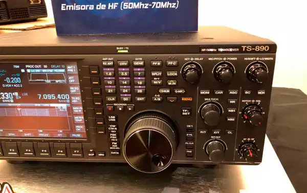 Nuevo Kenwood TS 890-S EMISORA DE HF / 50 MHZ.70 MHZ - Potencia 100 Watios. 50 Mhz 50 watios en 70 Mhz.