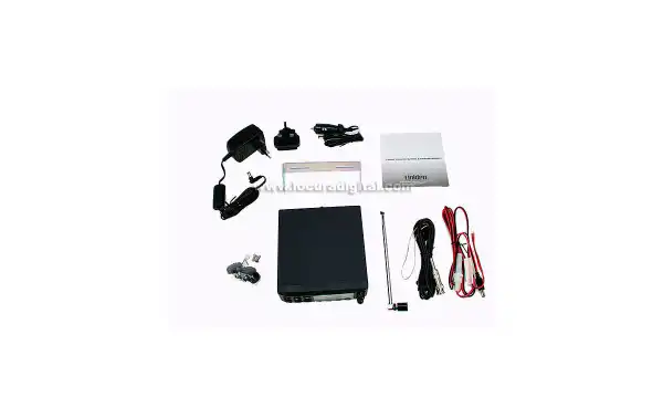 UBC-355-CLT UNIDEN escaner de base 4 bandas, frecuencias 25-87,108-174,406-512,806-956 Mhz 