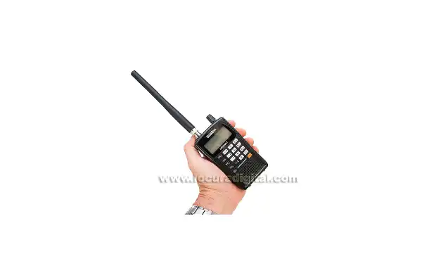 UBC75XLT UNIDEN SCANNER PORTATIL 25-512 MHZ 300 CANALES
