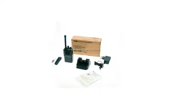 VX231 UHF VERTEX STANDARD walkie profesional UHF 400 - 470 Mhz. + bateria FNB- V106 DC 7,2 V 1200 Ni-Mh + cargador inteligente.