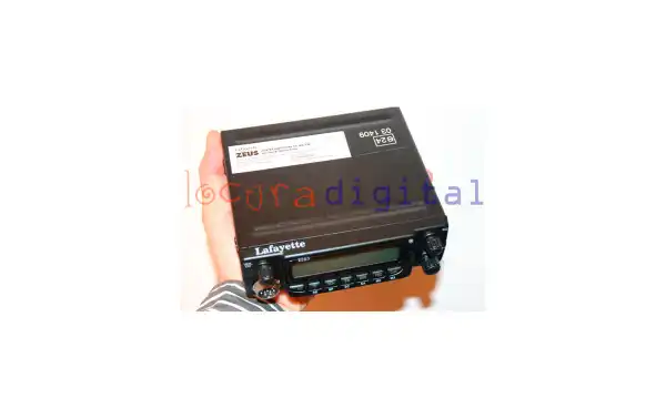 LAFAYETTE ZEUS BLACK. Emisora CB 27 Mhz. de altas prestaciones. Color NEGRO.