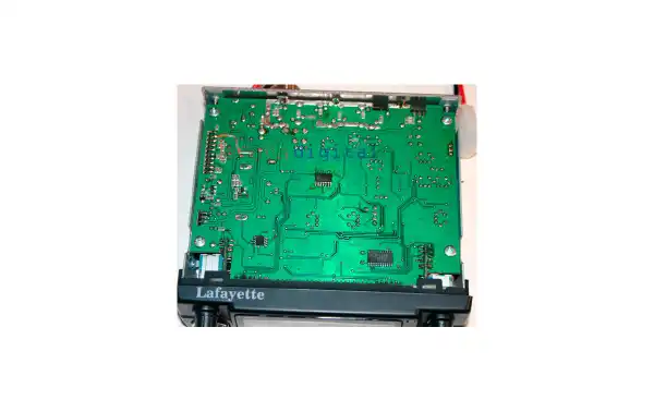 LAFAYETTE ZEUS BLACK. Emisora CB 27 Mhz. de altas prestaciones. Color NEGRO.